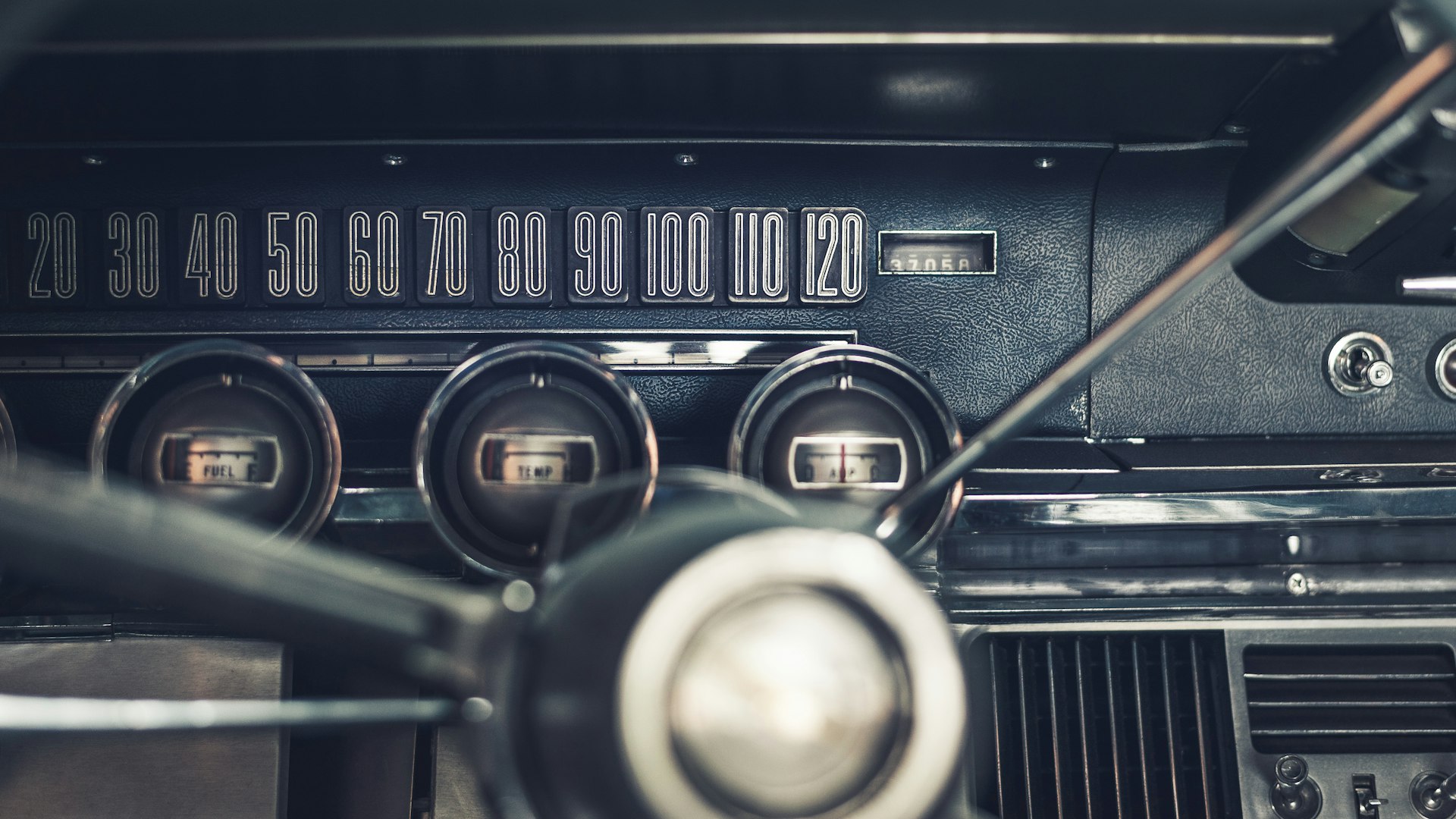 Online Radio Is Bigger Than DAB+, Much to the EBU's Displeasure